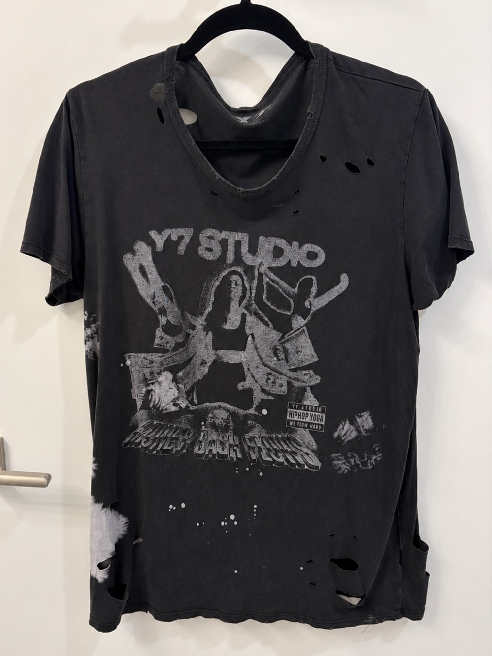 Y7 Studio Distressed T-Shirt Sz M NWOT